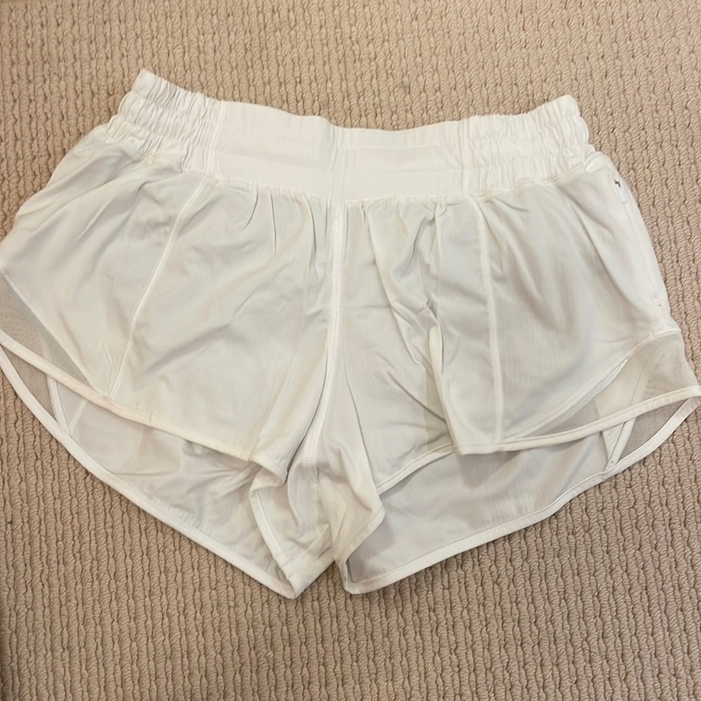 Lululemon white shorts size 4